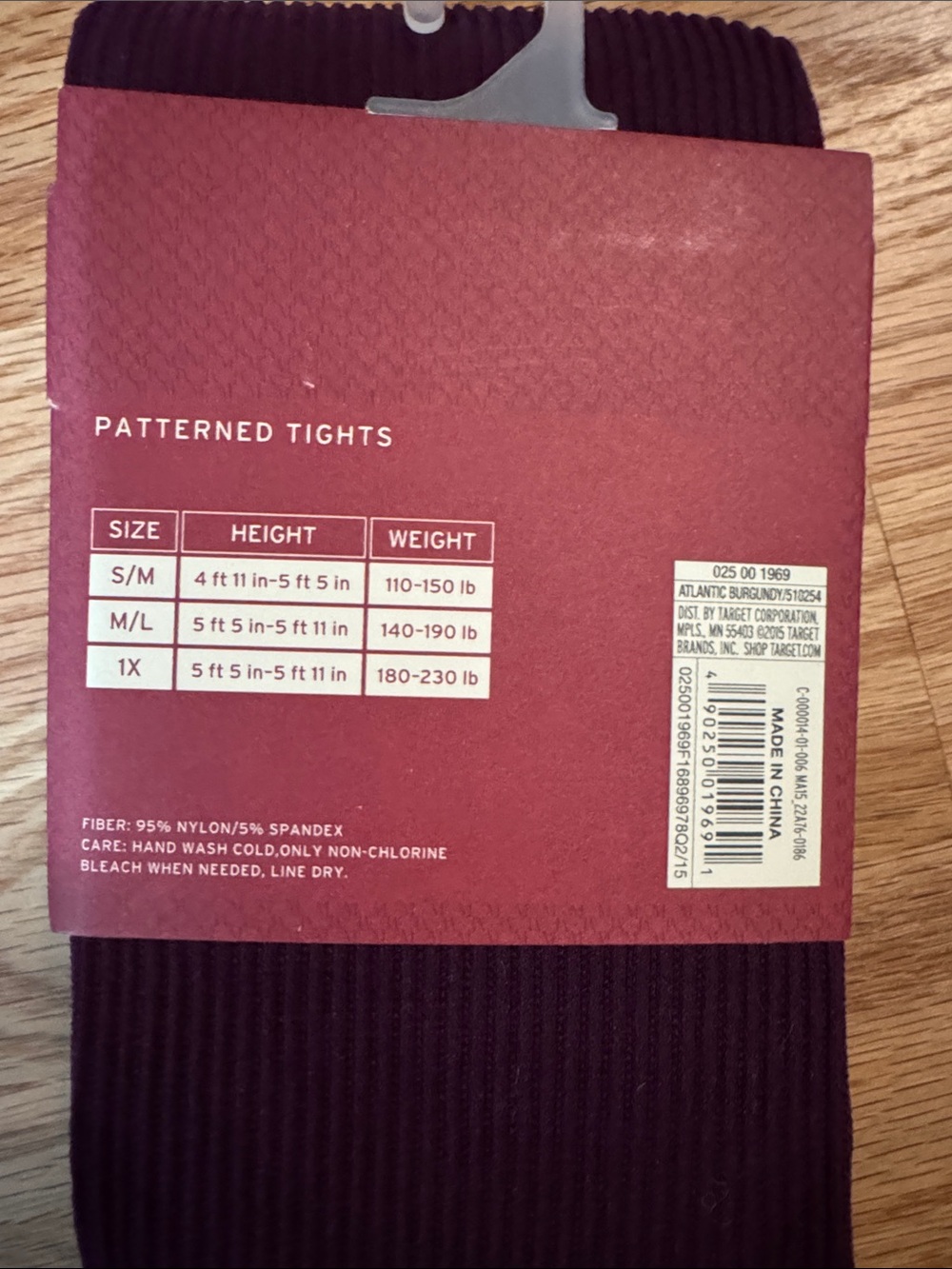 Merona Ribbed Patterned Tights in Burgundy - Picture 3 of 4